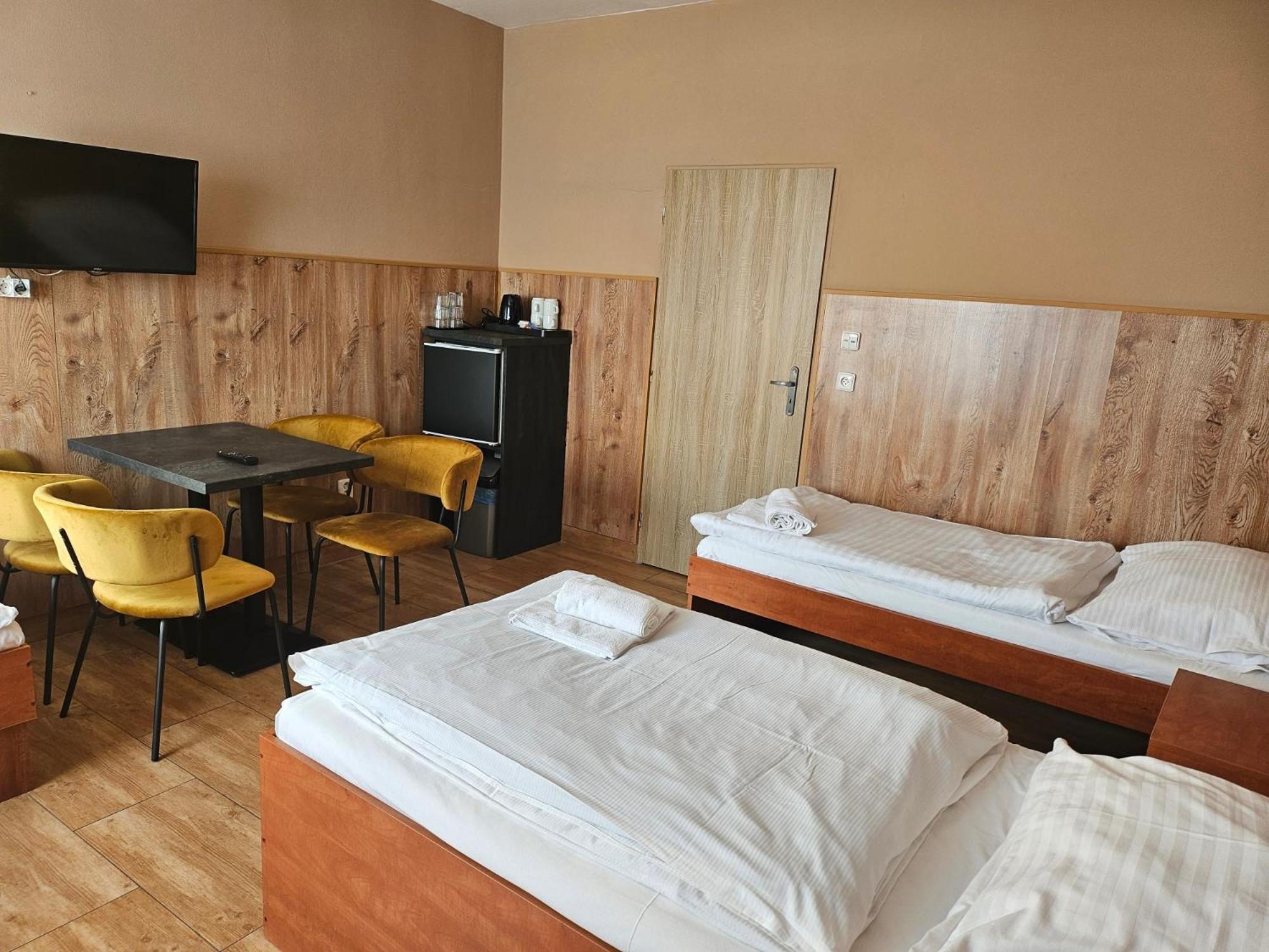 Hotel Taurus Ostrava Kültér fotó